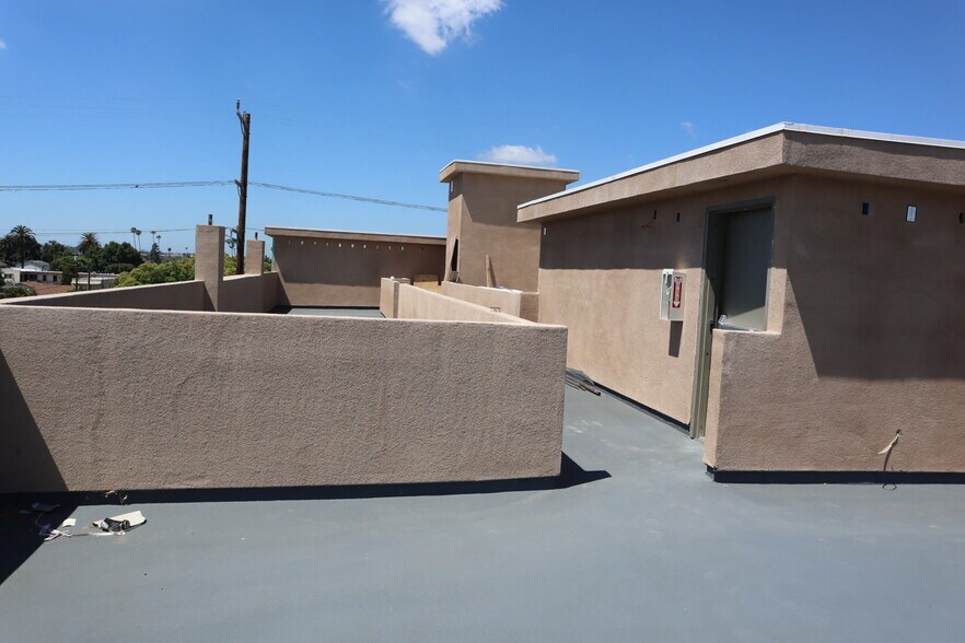 More Photos Of 6406 S Hoover St, Los Angeles Apartments For Sale