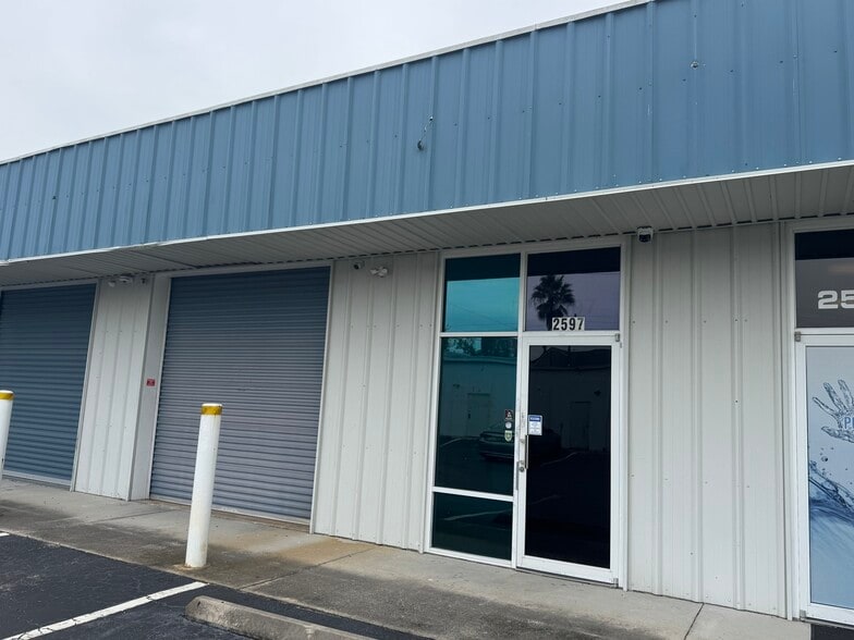 More Photos Of 2583 N Orange Blossom Trl, Kissimmee Storefront For Lease