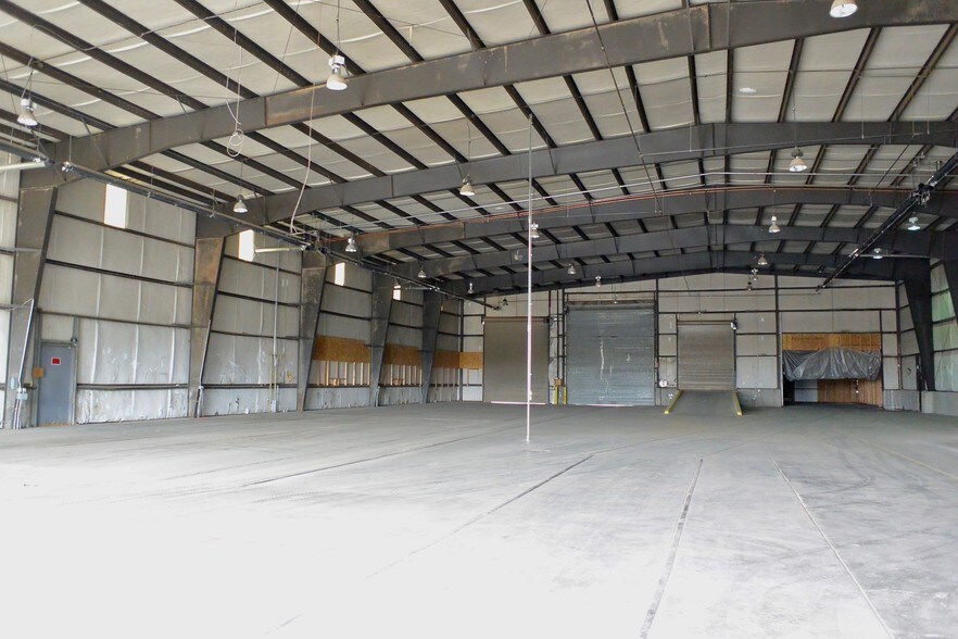 More Photos Of 4685 Expressway, Missoula Warehouse For Sale