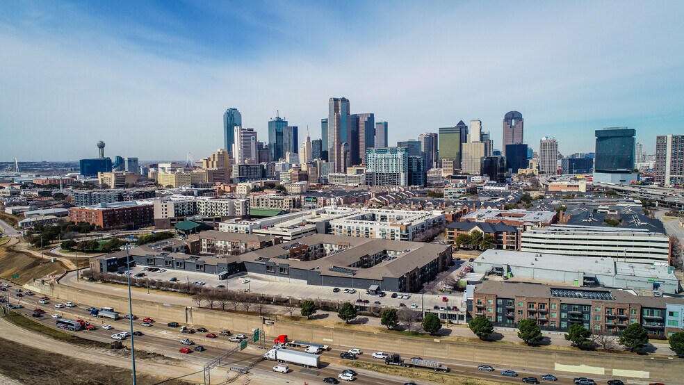 More Photos Of 2424 E R L Thornton Fwy, Dallas Land For Sale