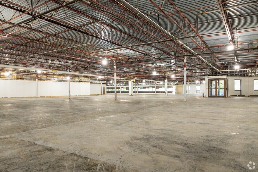 More Photos Of 307 College Rd E, Princeton Research And Development For Lease