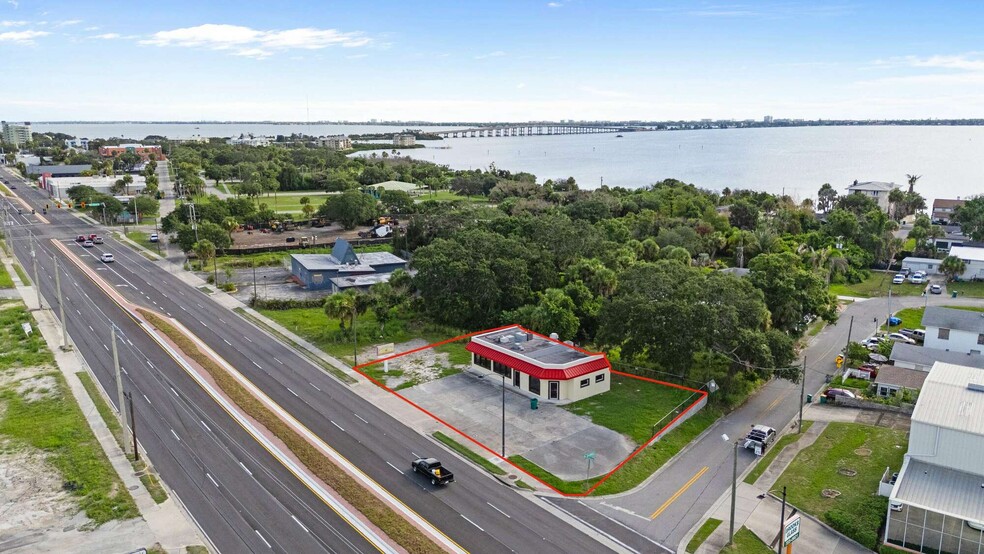 More Photos Of 2543 S Harbor City Blvd, Melbourne General Retail For Lease