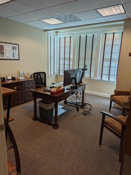 More Photos Of 140 Clemens Rd, Harleysville Office For Lease