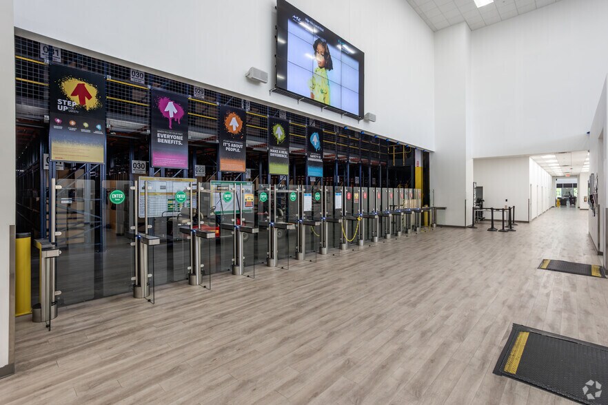 More Photos Of 4505 Derrick Industrial Pky, Atlanta Distribution For Lease