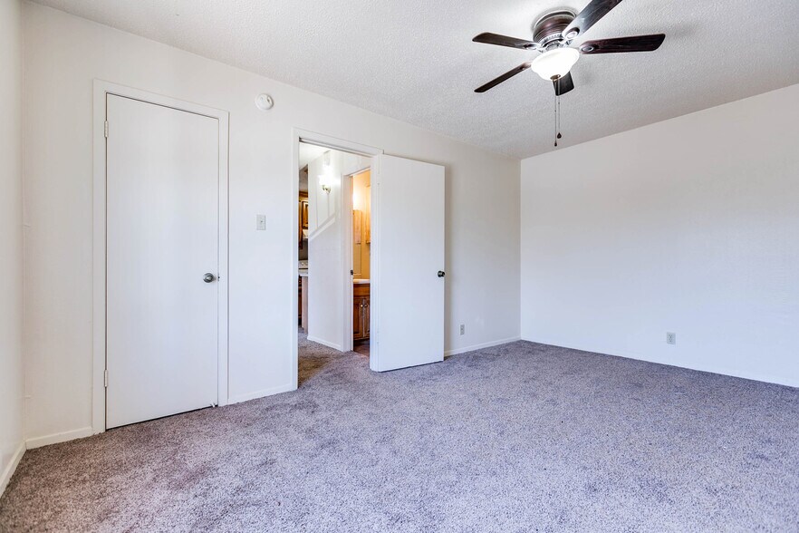 More Photos Of 1707-1717 Greenwood St, San Angelo Apartments For Sale