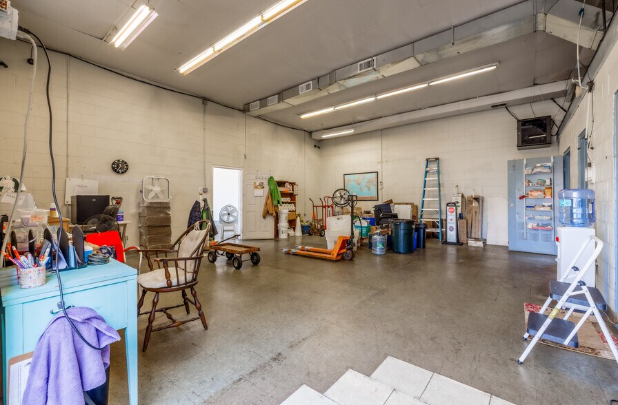 More Photos Of 1060 Maple Ave, Cherry Hill Storefront For Sale