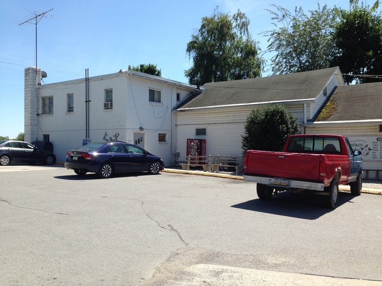 More Photos Of 115 Upper Bermudian Rd, Gardners Convenience Store For Sale