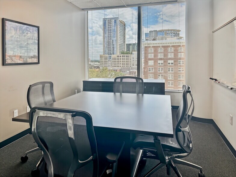 More Photos Of 111 N Orange Ave, Orlando Coworking Space