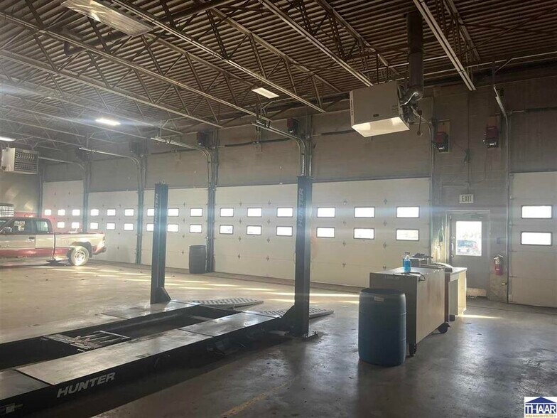 More Photos Of 4120 S US Highway 41, Terre Haute Auto Dealership For Sale