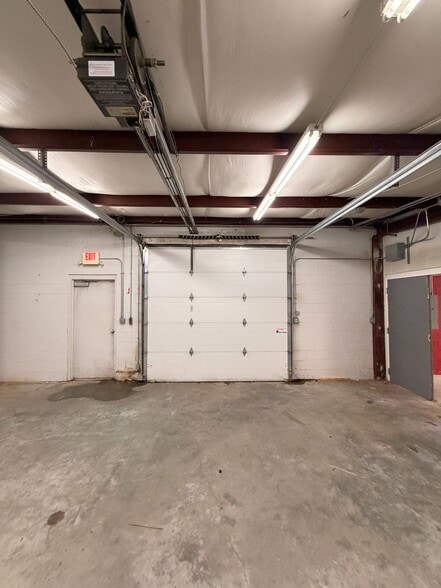 More Photos Of 725 E Bayley, Wichita Warehouse For Sale