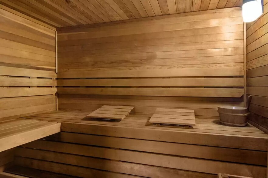 More Photos Of 5793 Roswell Rd NE, Atlanta Hotel For Sale