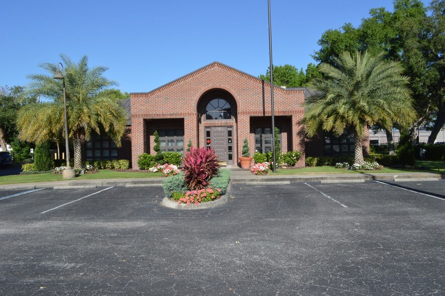 More Photos Of 1121 1st St S, Winter Haven Medical For Sale