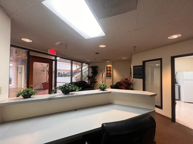 More Photos Of 2929 Coors Blvd NW, Albuquerque Office For Lease