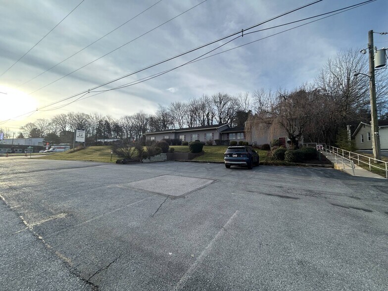 More Photos Of 7985 Paxton st, Harrisburg Office For Lease