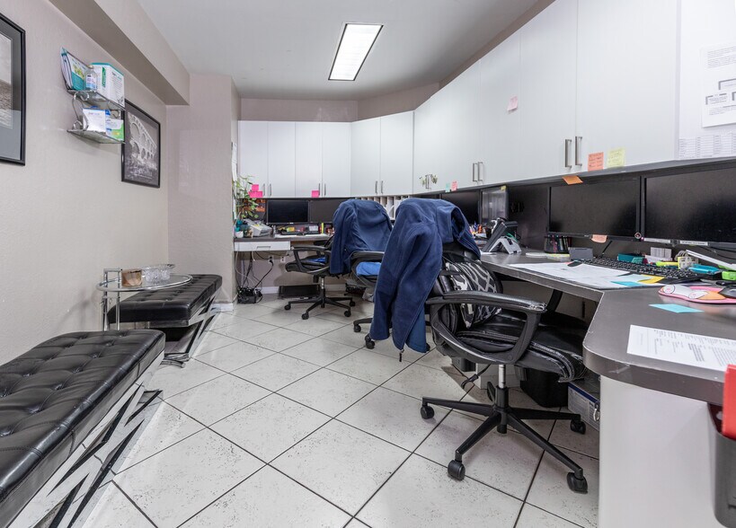 More Photos Of 7765 SW 87th Ave, Miami Medical For Lease