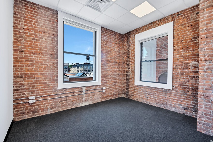 More Photos Of 111 Washington St, Paterson Medical For Lease