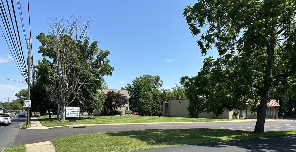 More Photos Of 485 N Main St, Doylestown Medical For Lease