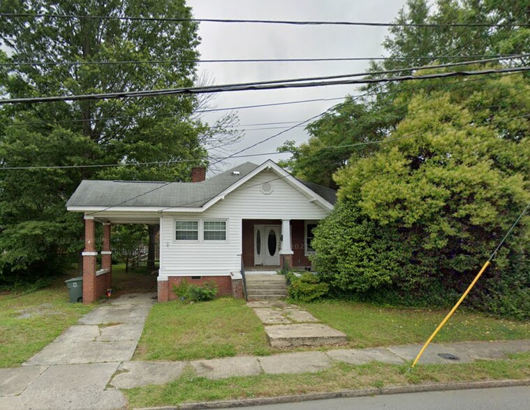 More Photos Of 415 N Edgeworth St, Greensboro Office For Sale