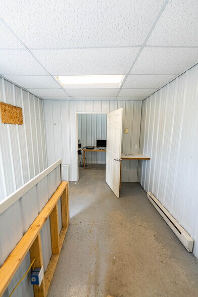 More Photos Of 1067 N Mission Rd, Mount Pleasant Self Storage For Sale