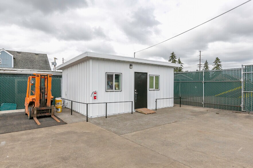 More Photos Of , Salem Unknown For Sale