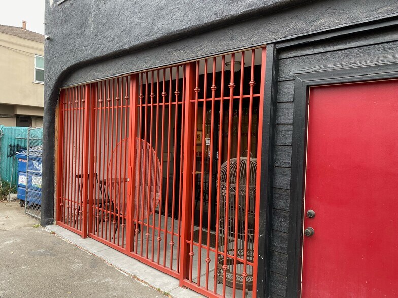 Primary Photo Of 3227 Glendale Blvd, Los Angeles Storefront Retail Residential For Lease