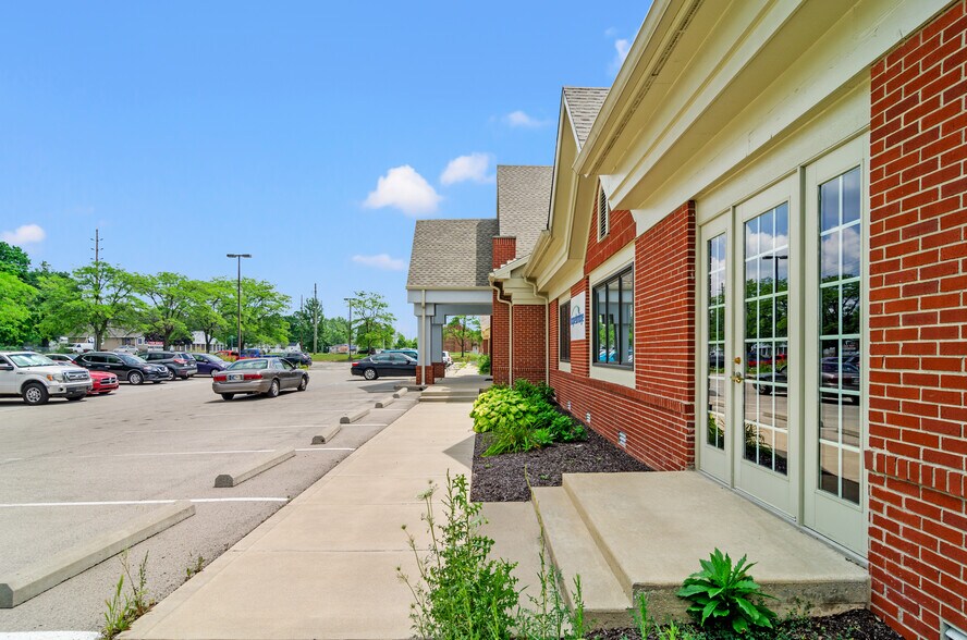 More Photos Of 6635 E 21st St, Indianapolis Medical For Sale