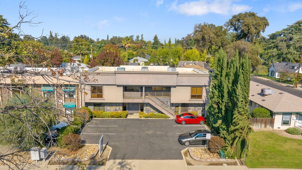 More Photos Of 1606 W Mineral King Ave, Visalia Office For Sale