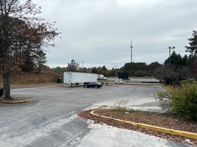 More Photos Of 3370 Venture Pky, Duluth Restaurant For Lease