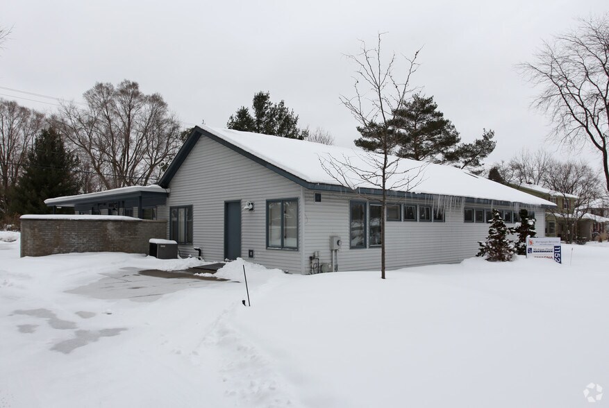 More Photos Of 1152 Haslett Rd, Haslett Office For Sale