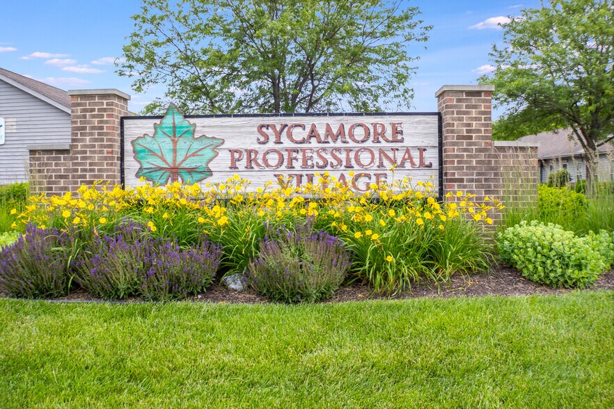 More Photos Of 2504 Veterans Memorial Pky S, Lafayette Office For Lease