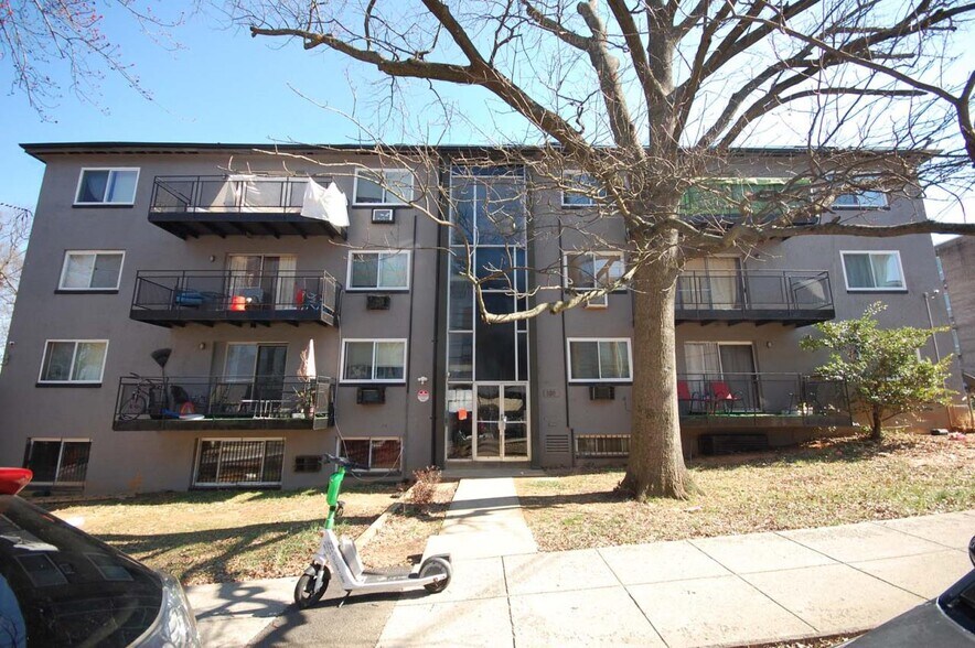 More Photos Of 101 41st St NE, Washington Apartments For Sale