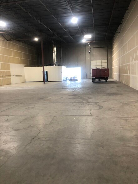 More Photos Of 2963-3047 W Parkway Blvd, Salt Lake City Light Manufacturing For Lease