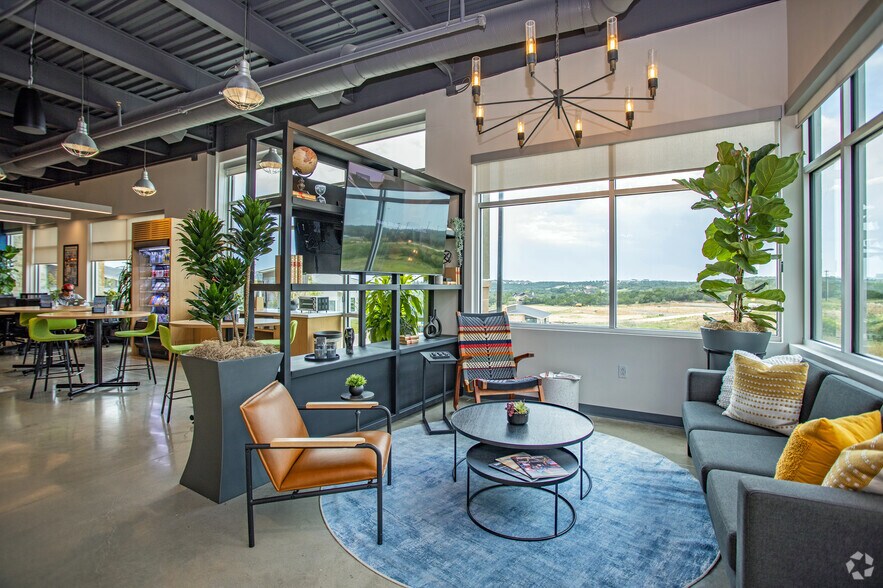 More Photos Of 13341 W Highway 290, Austin Coworking Space