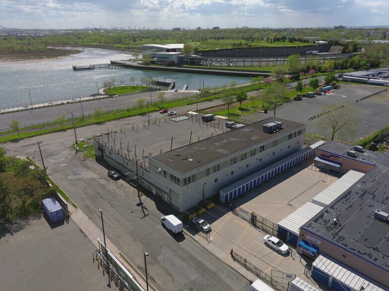 More Photos Of 1 Edward Hart Dr, Jersey City Industrial For Lease
