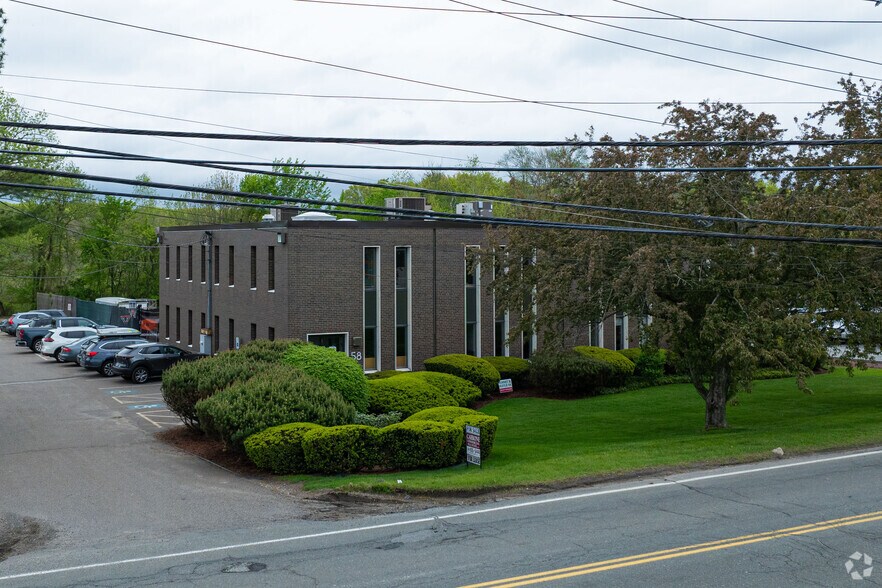 More Photos Of 58 Concord St, North Reading Office For Lease