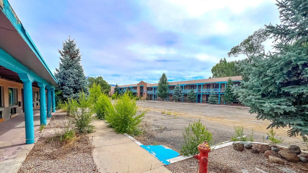 More Photos Of 413 Paseo Del Pueblo Norte, Taos Hotel For Sale