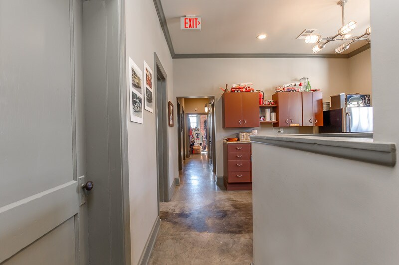 More Photos Of 1220 Gallatin Ave, Nashville Storefront Retail Office For Sale