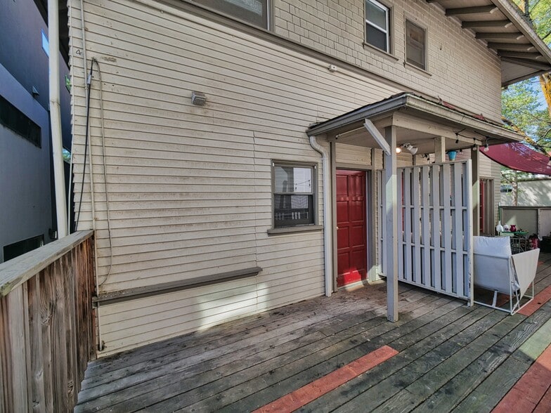 More Photos Of 1901-1903 H St, Sacramento Apartments For Sale