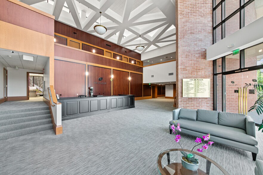 More Photos Of 600 N Rosemead Blvd, Pasadena Office For Sale