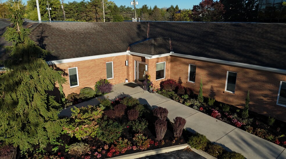 More Photos Of 480 Colonial Pky, Columbus Medical For Lease