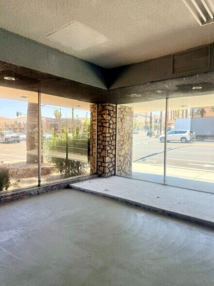 More Photos Of 68482 E Palm Canyon Dr, Cathedral City Storefront For Sale
