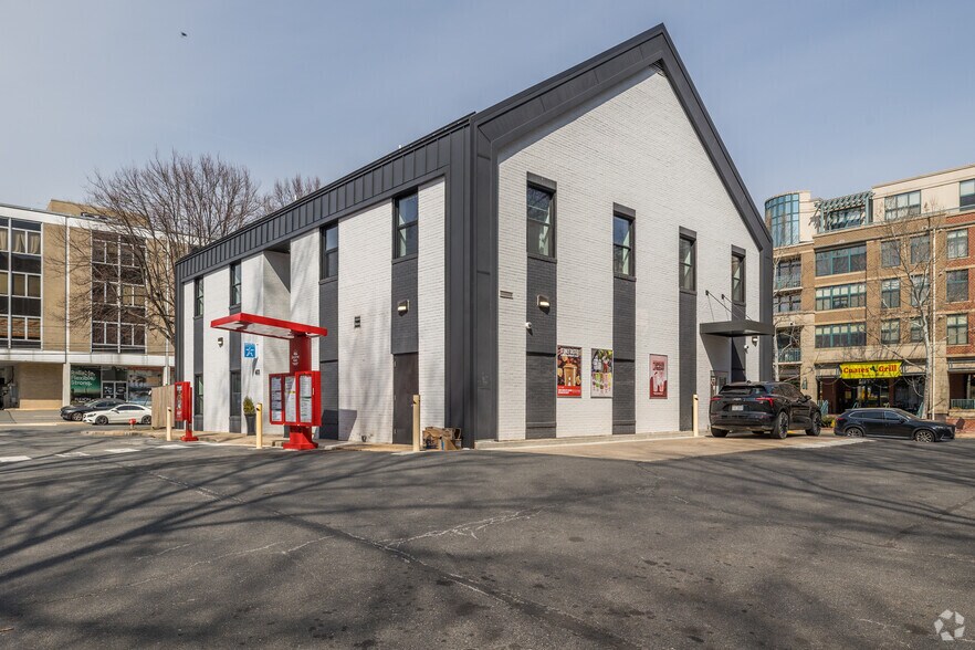 More Photos Of 603 W Broad St, Falls Church Storefront Retail Office For Lease