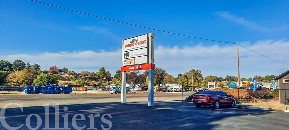 More Photos Of 4684-4688 W Chinden Blvd, Boise Freestanding For Lease