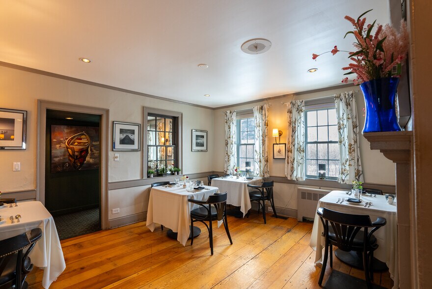 More Photos Of 4631 Falmouth Rd, Cotuit Restaurant For Sale