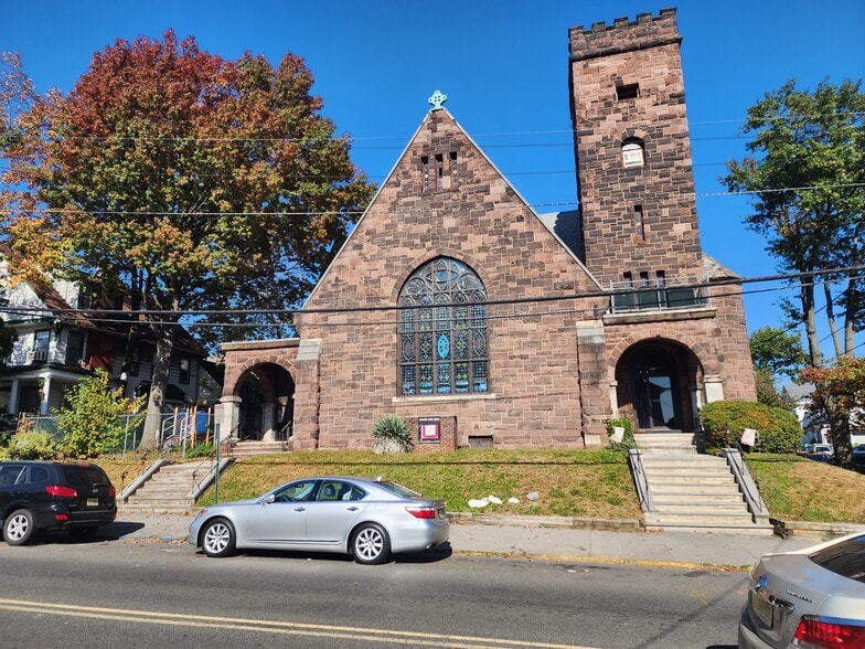 More Photos Of 433 Park Ave, Paterson Religious Facility For Sale