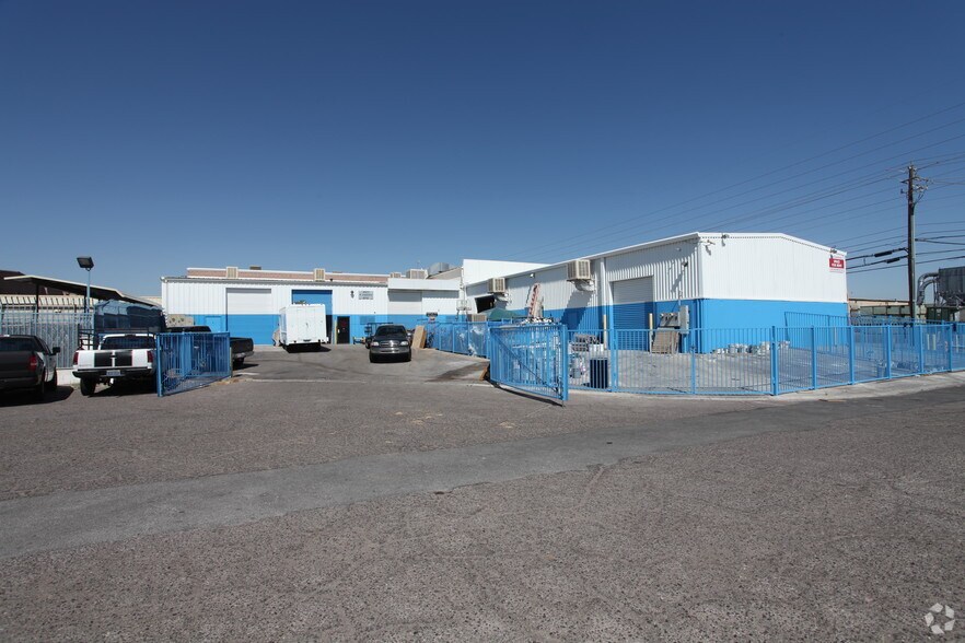More Photos Of 3977 W Oquendo Rd, Las Vegas Warehouse For Lease