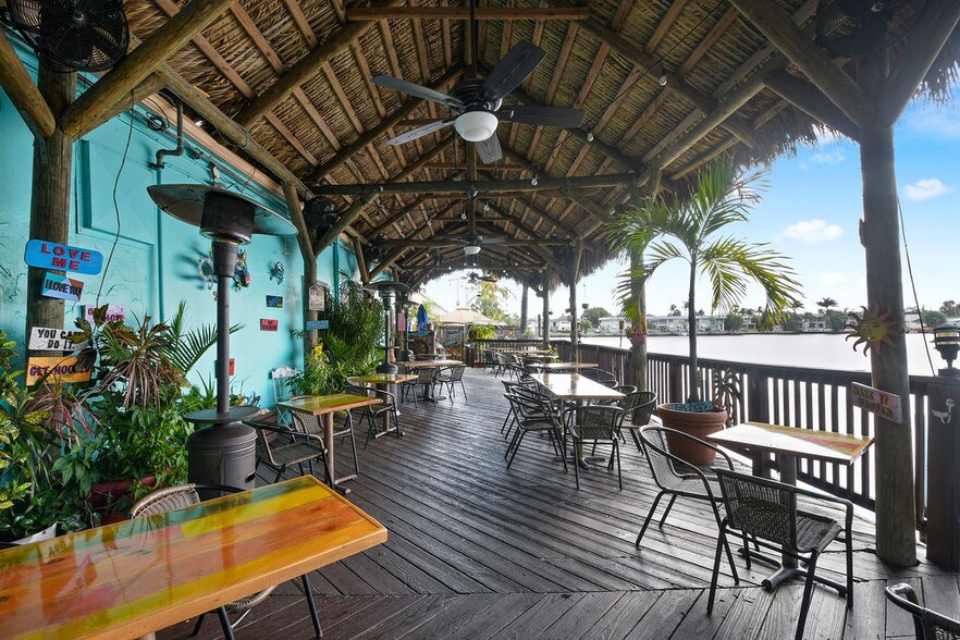 More Photos Of 766-772 Northlake Blvd, Lake Park Restaurant For Lease