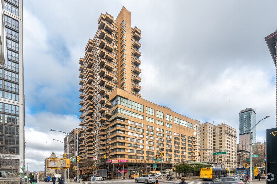 More Photos Of 2565 Broadway, New York Apartments For Lease