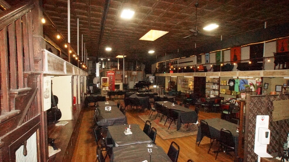 More Photos Of 1027 Jackson Ave, Enid Restaurant For Sale