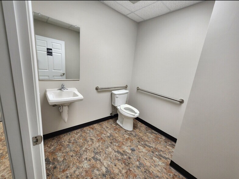 More Photos Of 368 W Pike St, Lawrenceville Office For Lease